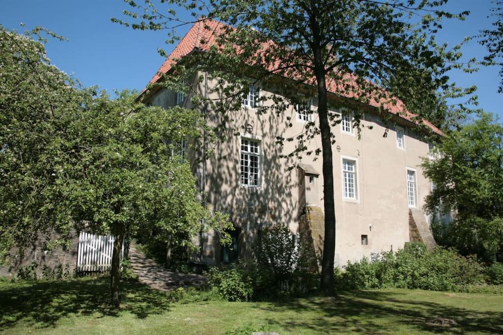 شقة Haus Keppelborg: Zi Antonia Mit Kirchplatzblick Heek المظهر الخارجي الصورة
